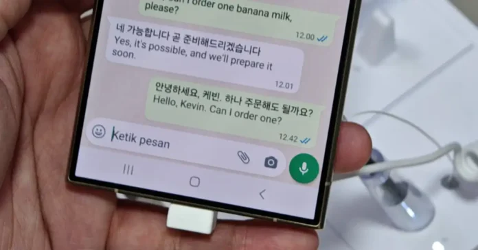 Galaxy AI, WhatsApp live translation